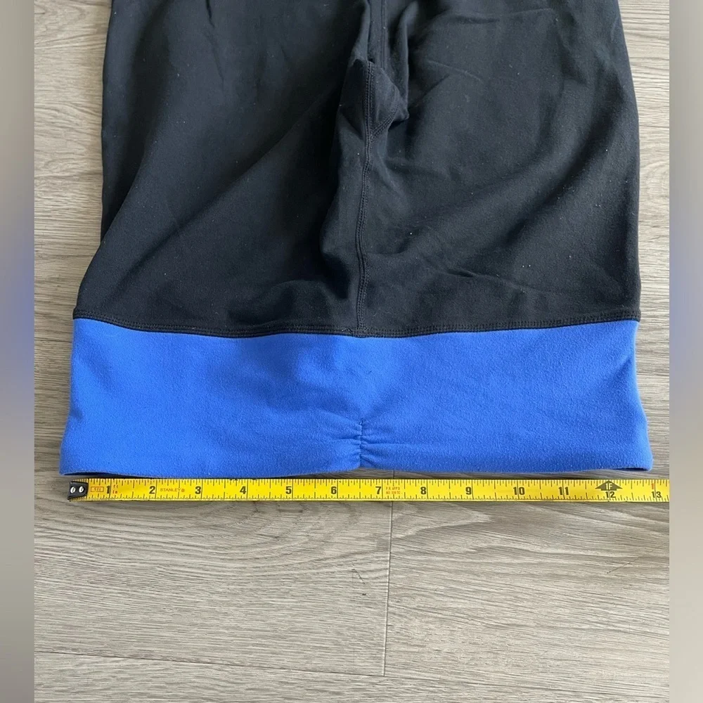 lululemon athletica y2k Black and Blue cropped Leggings